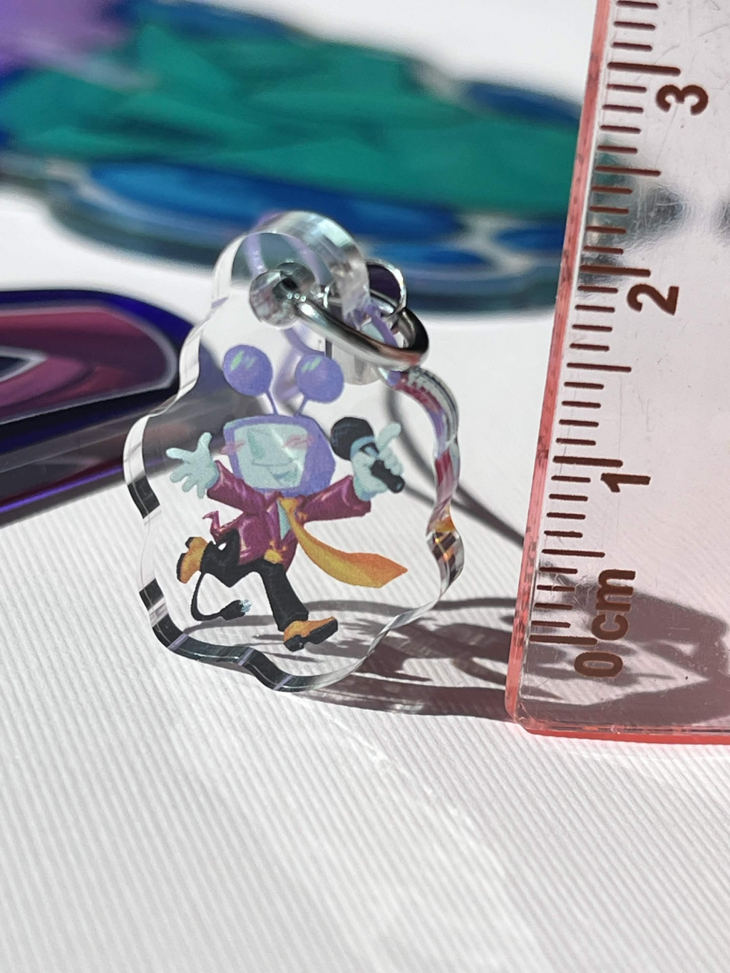TENNA PHONE CHARM